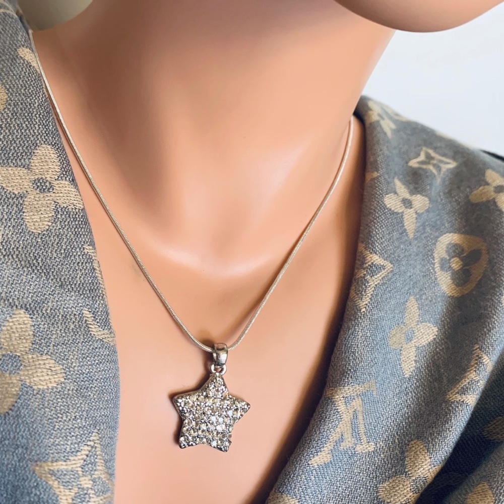 2/$20 💎Necklace Charm 💎